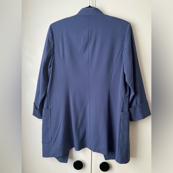 Like-New Reitmans Signature Blazer - Picture 5 of 5